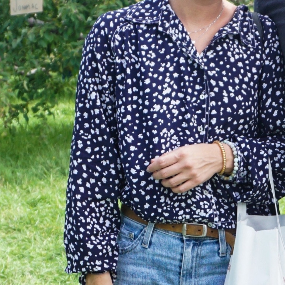 Free People Blouse, Size Small. Beautiful condition, worse once.